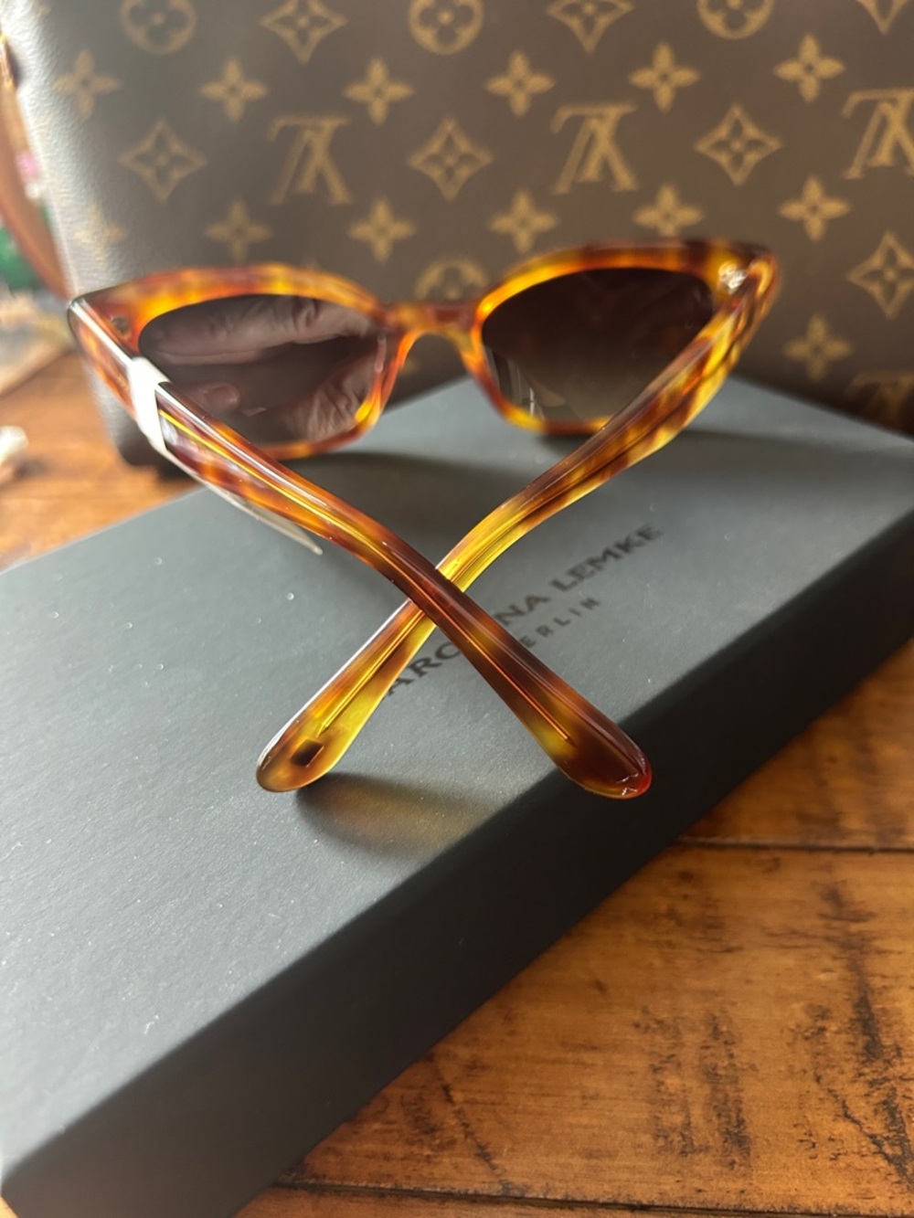 Carolina Lemke Brandy Tortoiseshell Cat‎ Eye Sunglasses - Picture 5 of 8